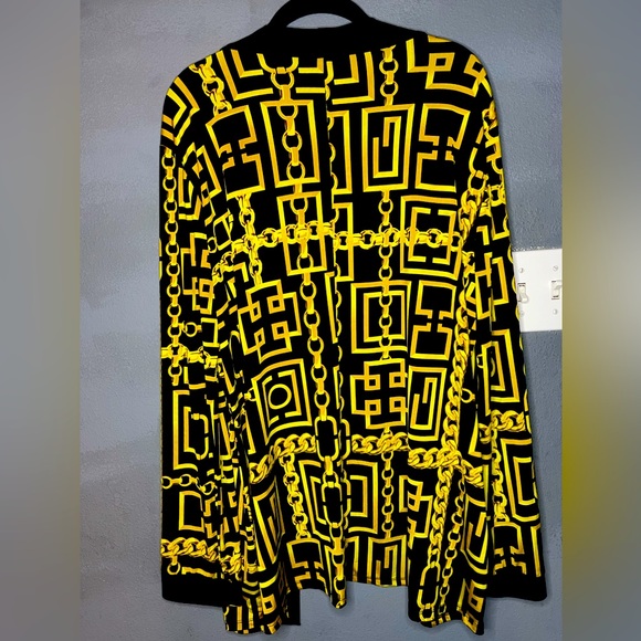 ~Cardigan ~ designer print ~ size L - Picture 6 of 6